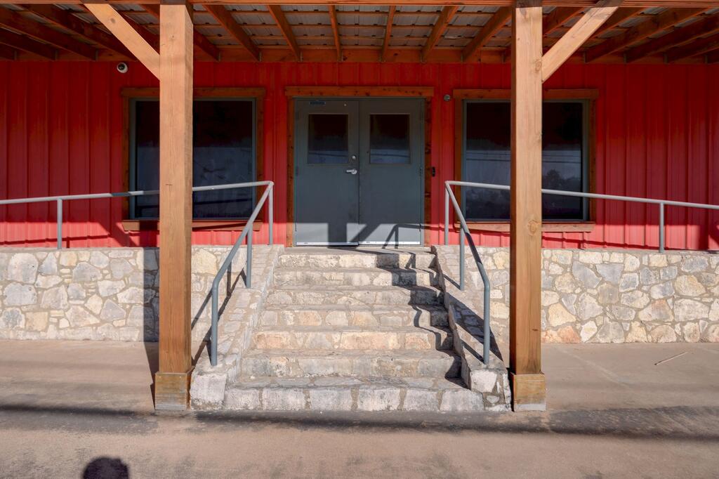 1301 Property Photo 20