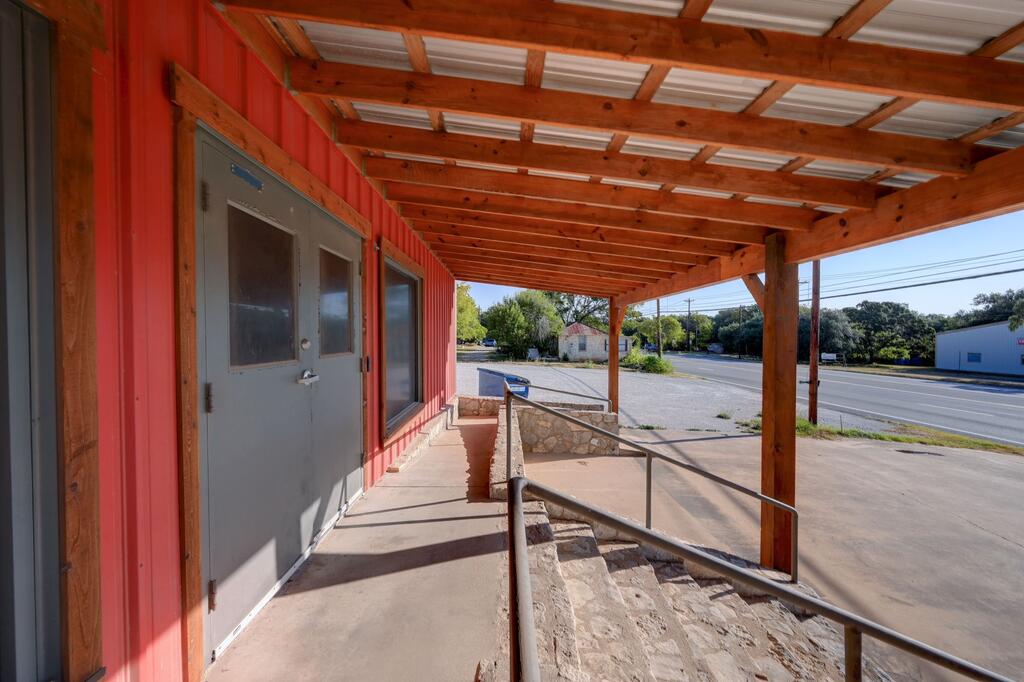 1301 Property Photo 23
