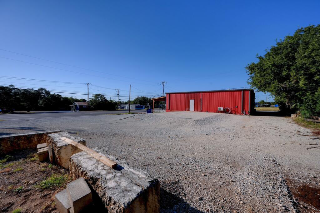 1301 Property Photo 29