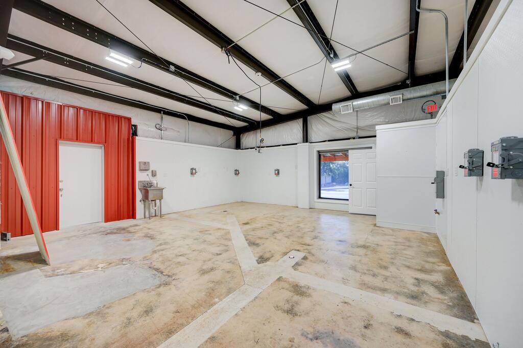 1301 Property Photo 40