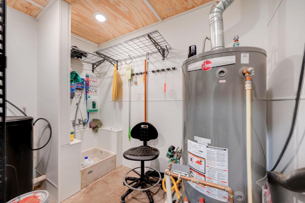 1301 Property Photo 61