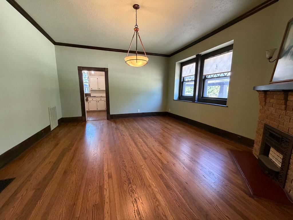 1102 S College St Property Photo 14