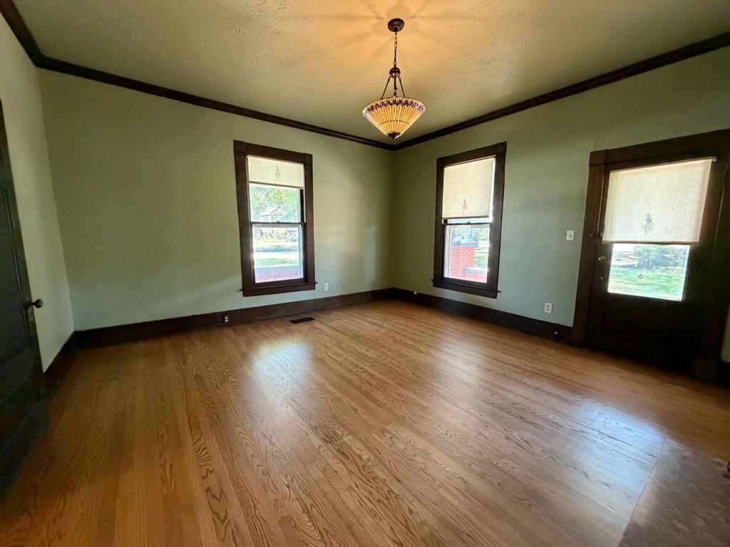 1102 S College St Property Photo 20