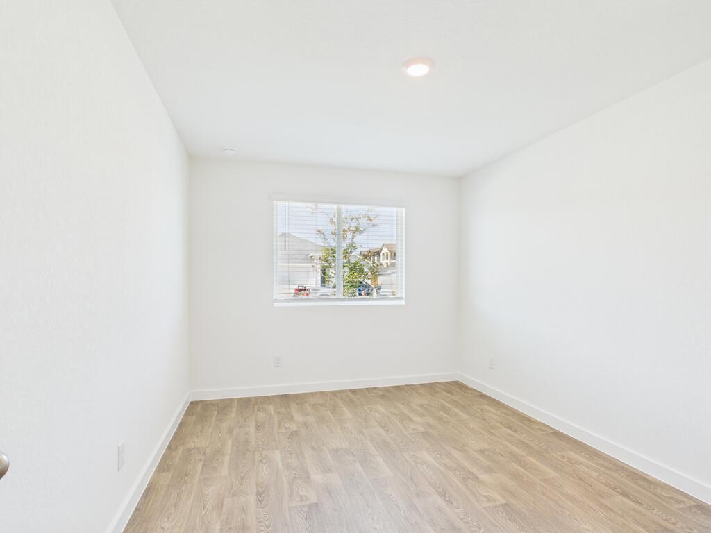 171 Teal St Property Photo 8