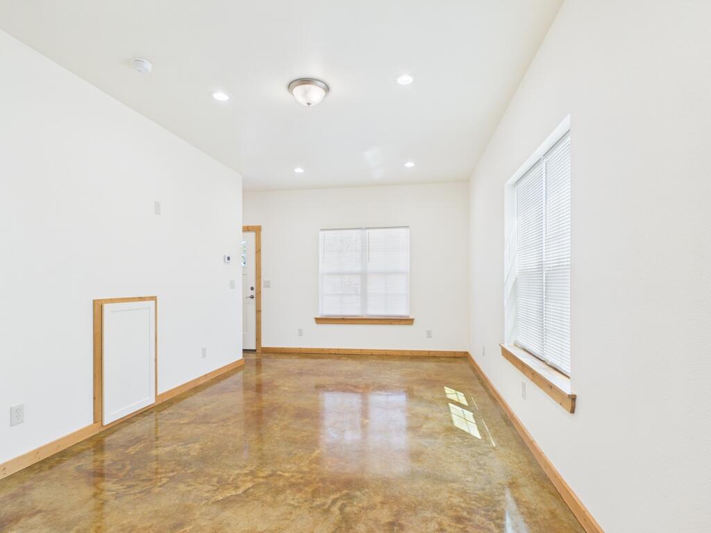 1124 Thiele Lane # 200 Property Photo 10