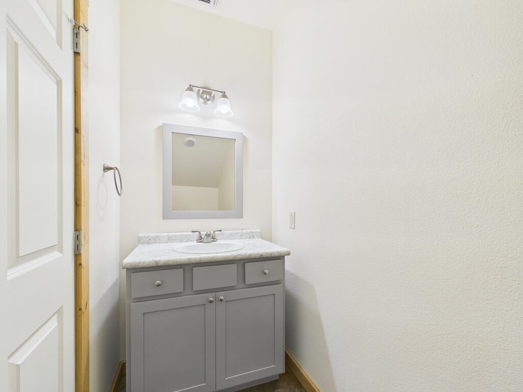 1124 Thiele Lane # 200 Property Photo 12