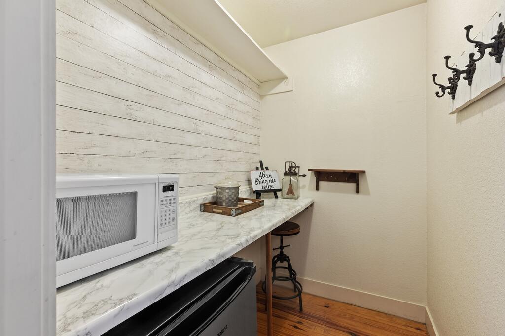 305 S Orange St Property Photo 35