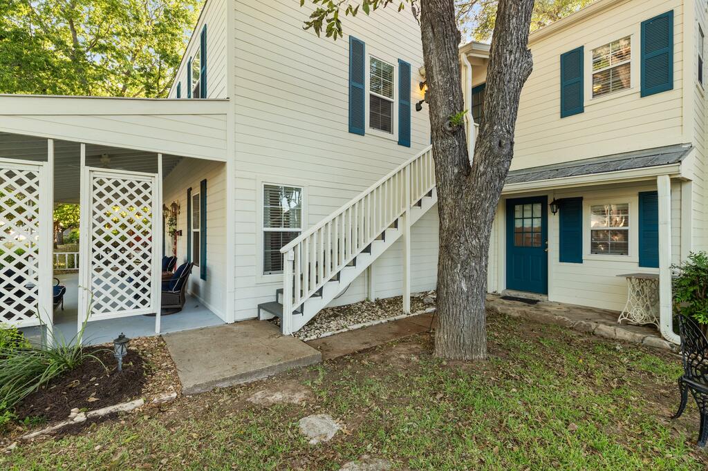 305 S Orange St Property Photo 37