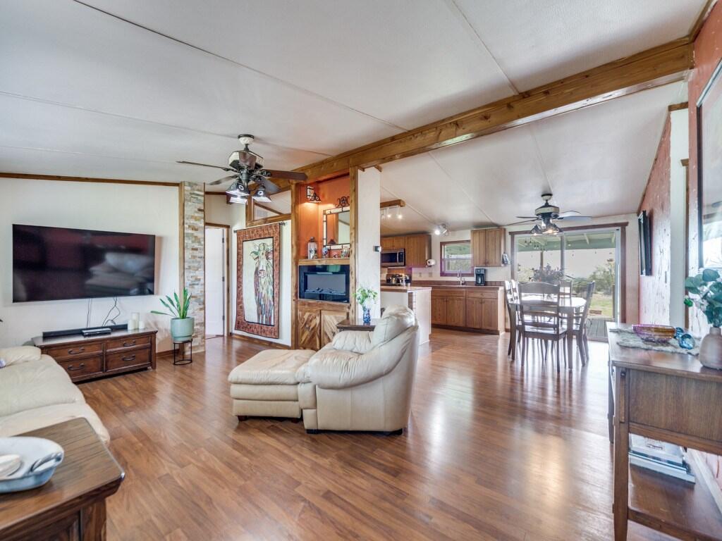7991 Ranch Rd 965 Property Photo 9
