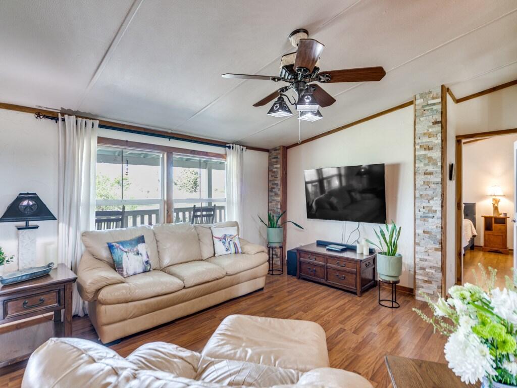 7991 Ranch Rd 965 Property Photo 11
