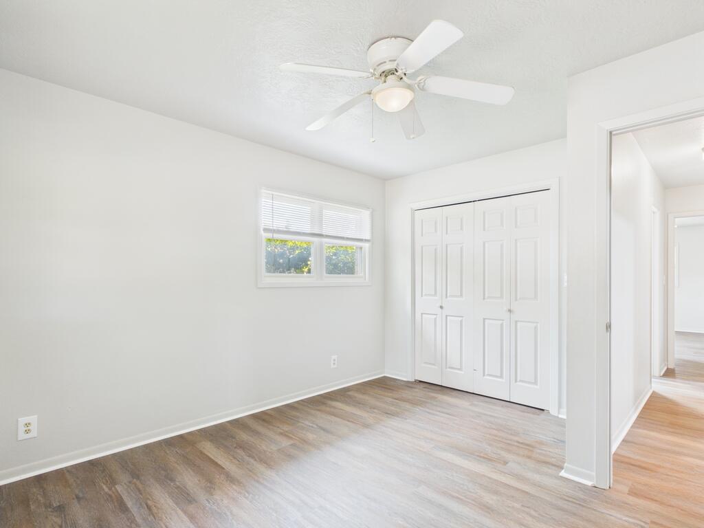 1018 Avenue B Property Photo 7