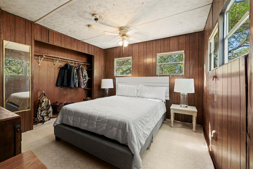 212 Summer Hill Dr Property Photo 13