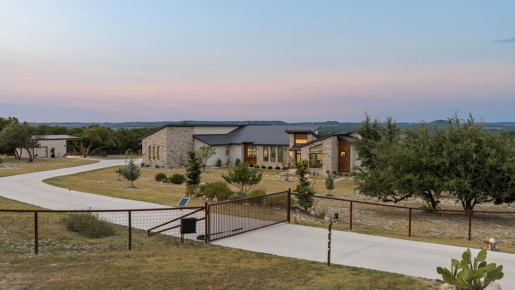 1306 Lipan Apache Run Property Photo 51
