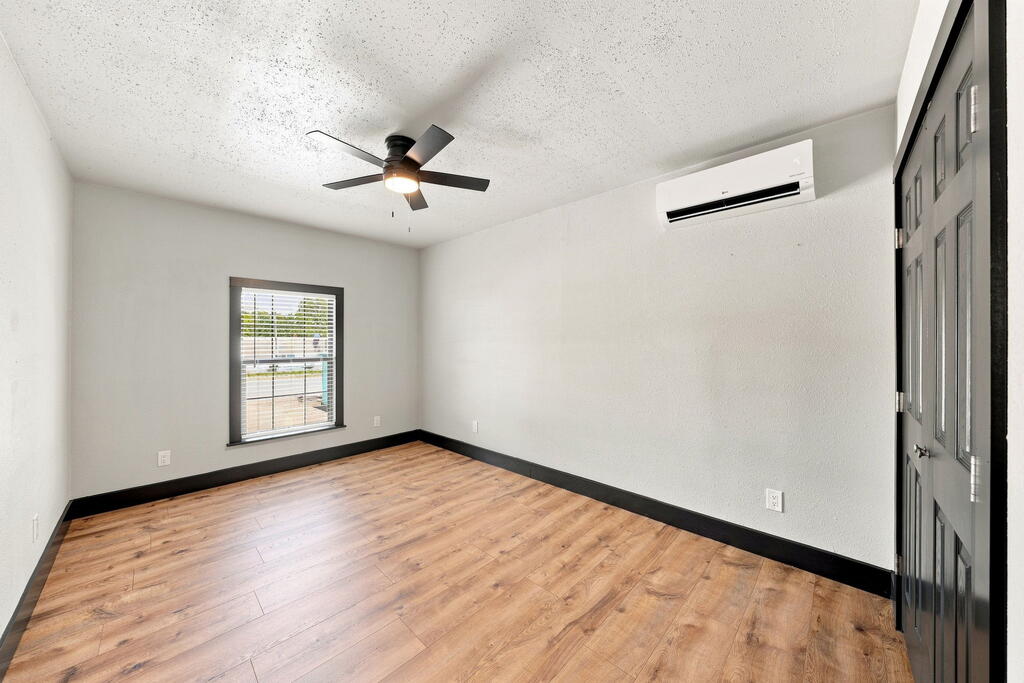 407 Peterson Dr # 407 Property Photo 10
