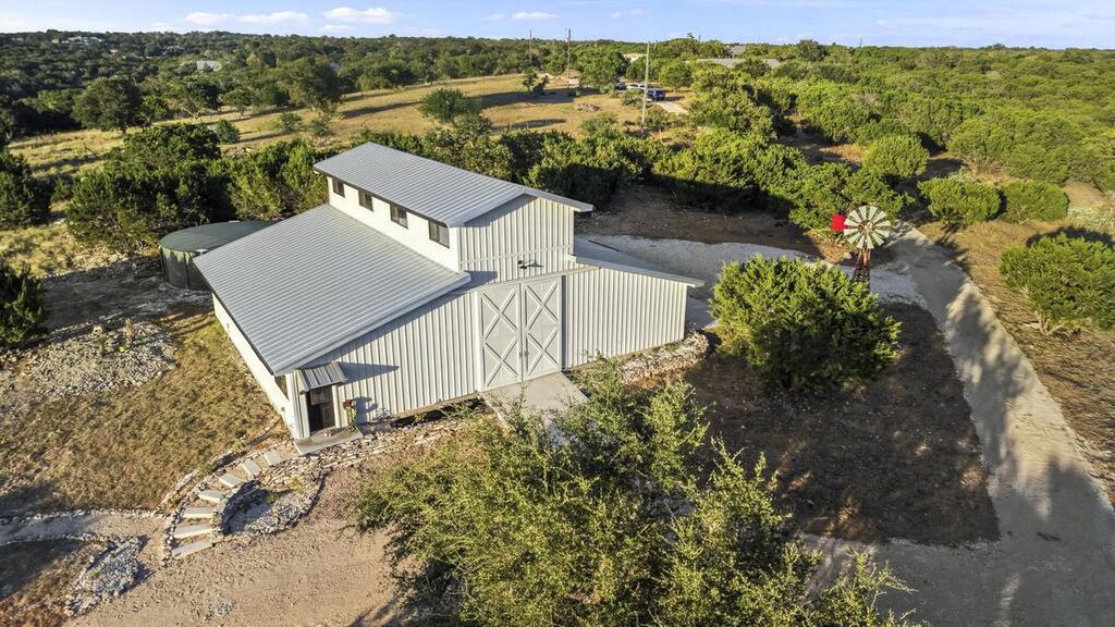 103 Bluffview Circle Property Photo 1