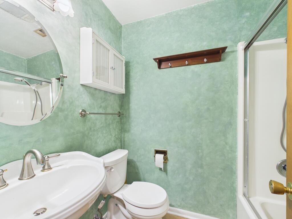 607 S Columbus Property Photo 8
