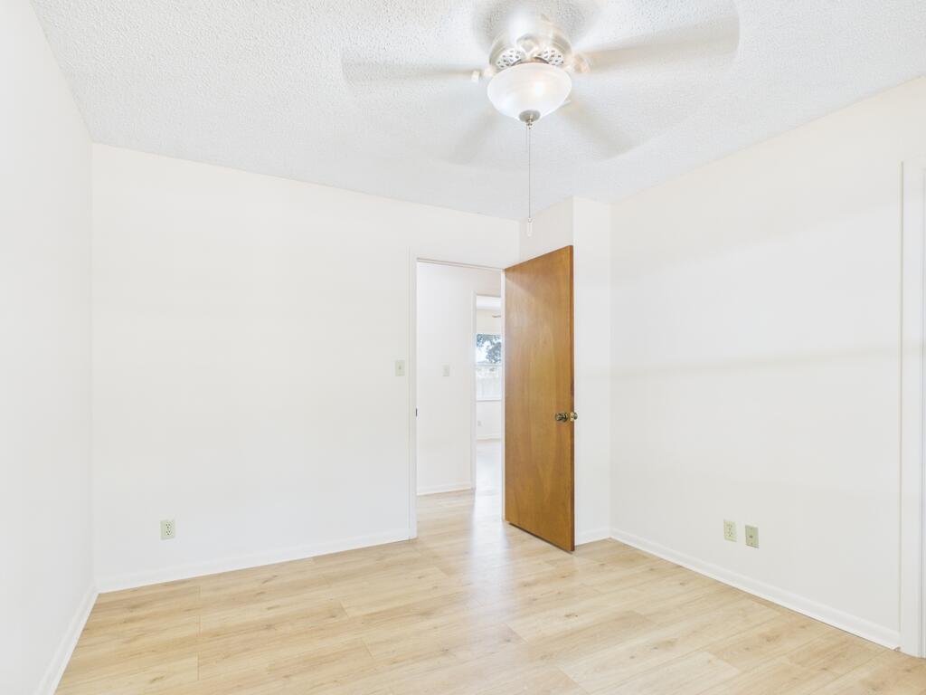 607 S Columbus Property Photo 10