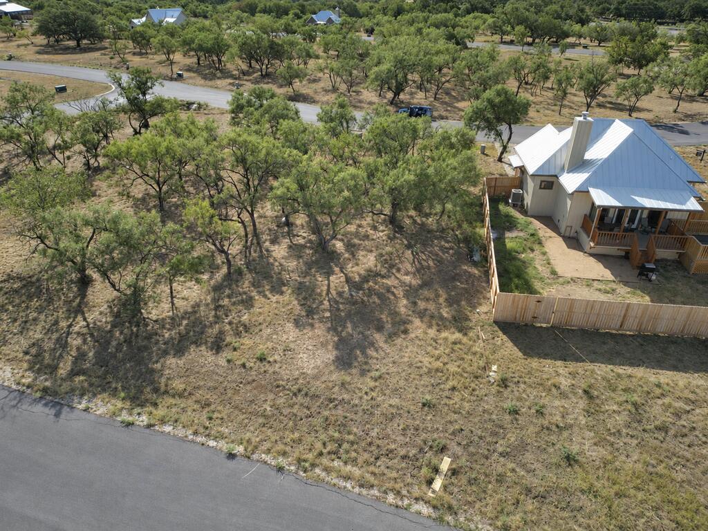 76 Arch Ray Lp Property Photo 6