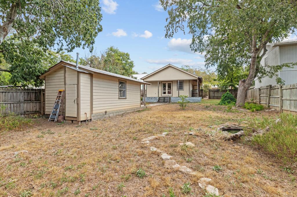 606 Franklin Property Photo 18