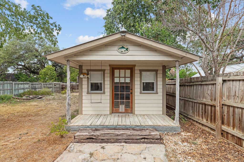 606 Franklin Property Photo 21