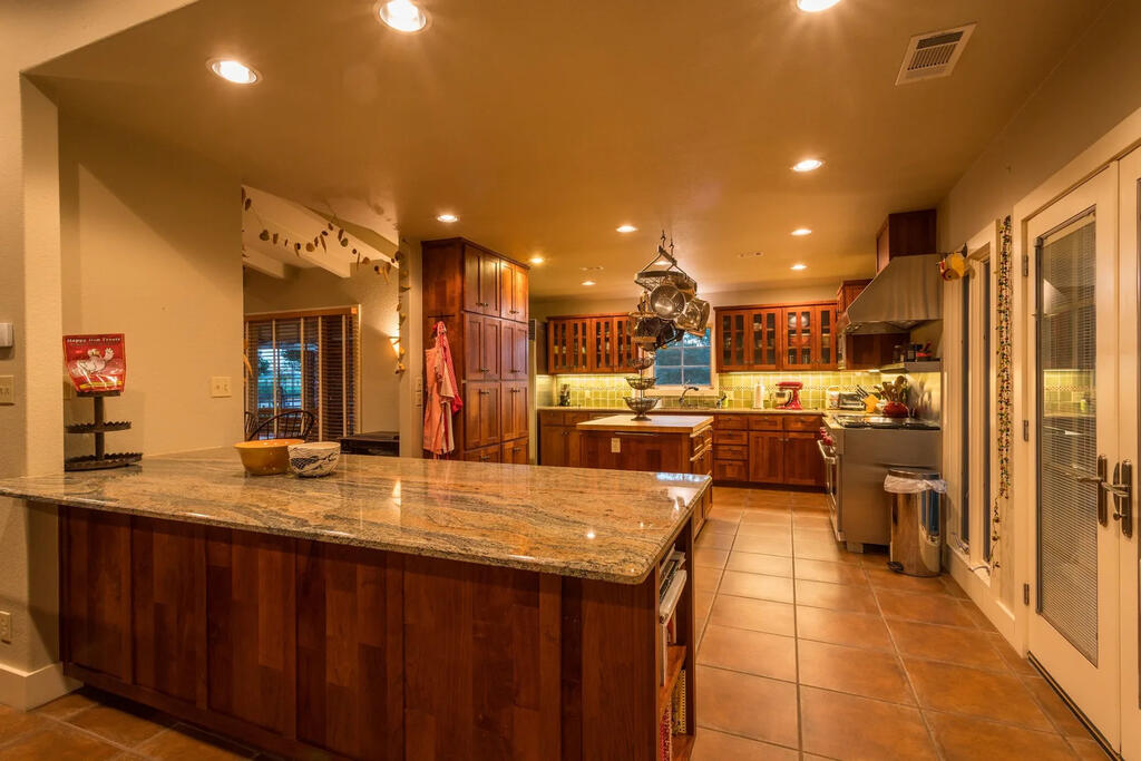 1070 Tullos Ln Property Photo 11