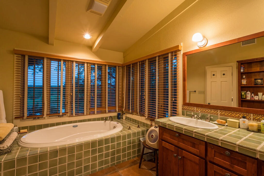 1070 Tullos Ln Property Photo 13