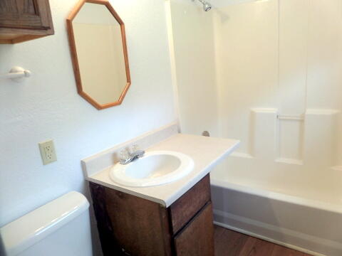 1224 Loving Property Photo 6