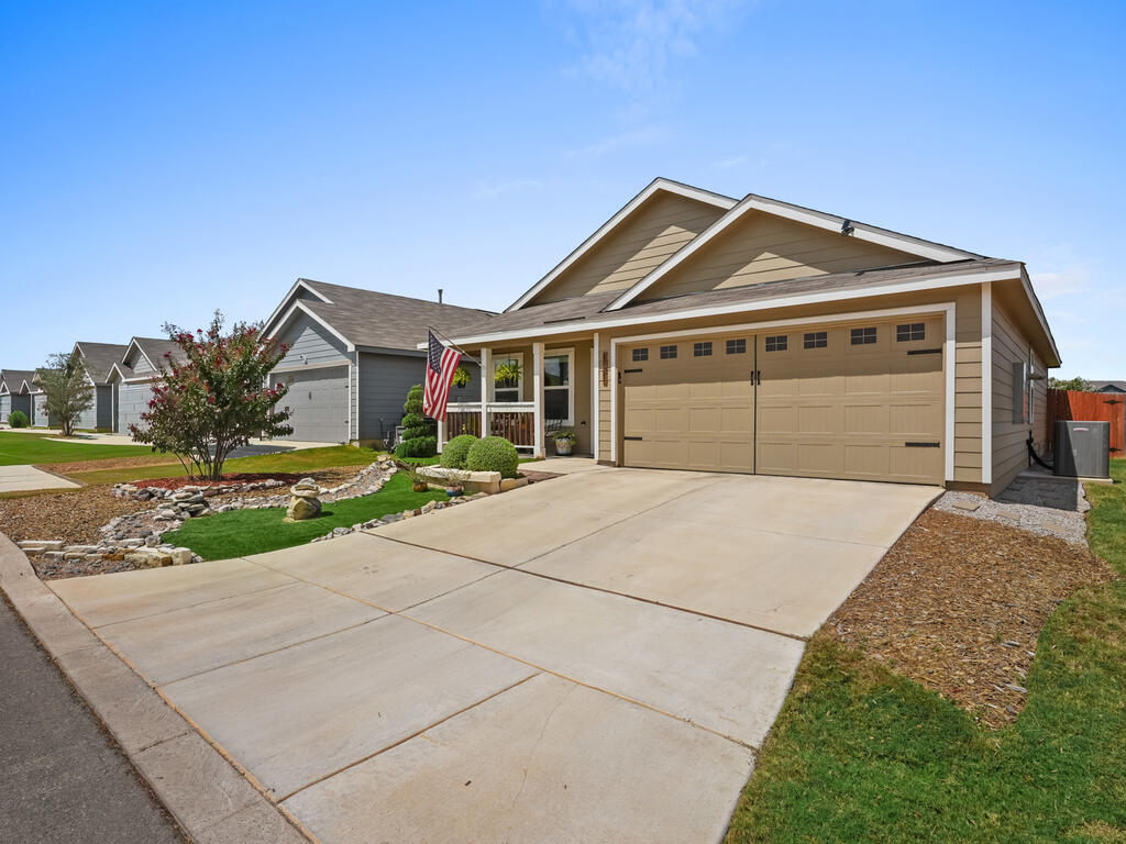 121 Aidan Trl Property Photo 2