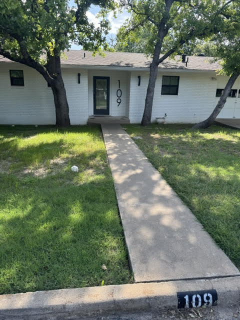 109 Glenwood Dr Property Photo 1