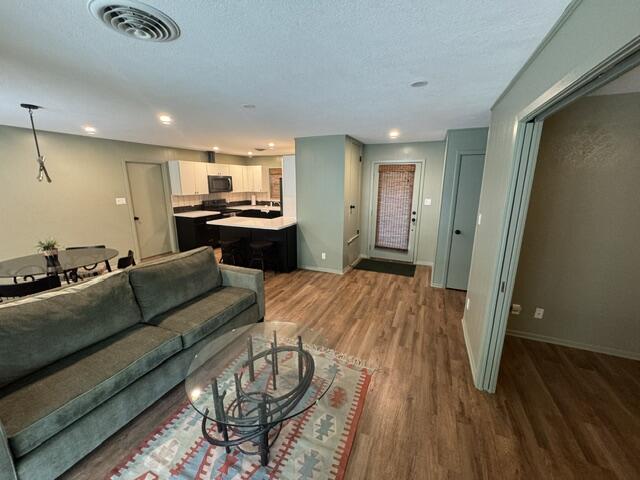 109 Glenwood Dr Property Photo 20