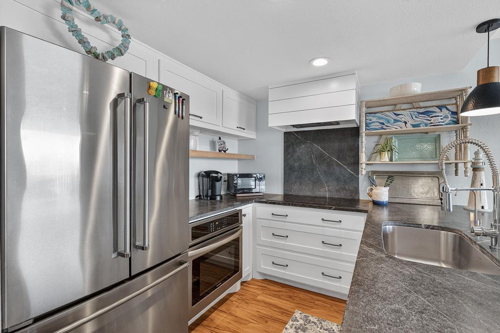 104 Island Dr # J Property Photo 6
