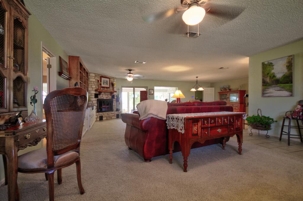 204 Sunset Dr Property Photo 9