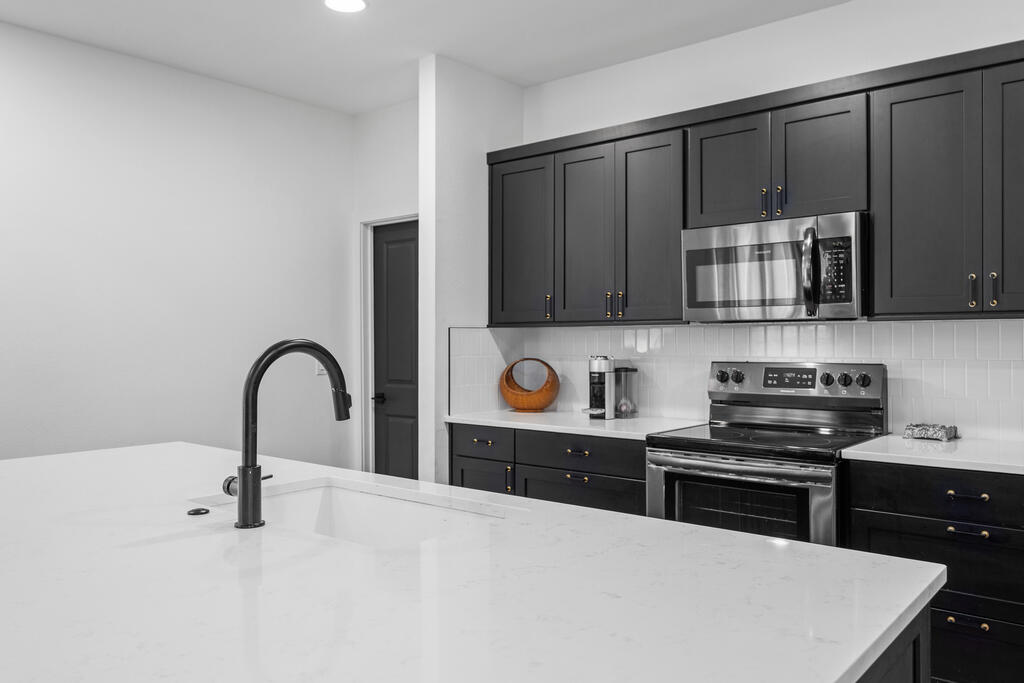 2876 Rock Barn Drive Property Photo 12