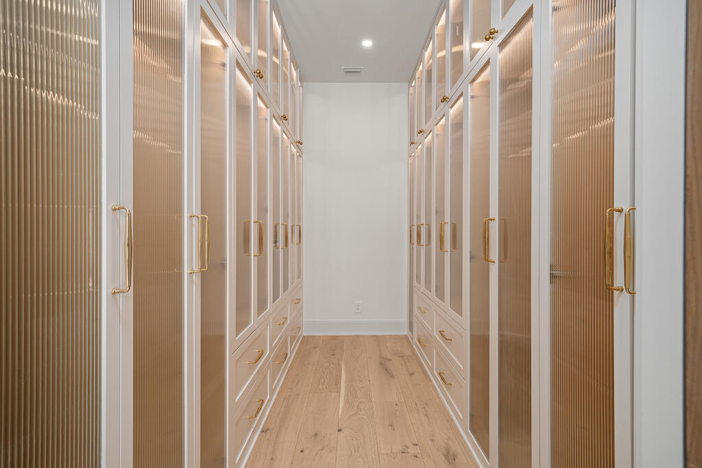 518 Interlaken St. Property Photo 49