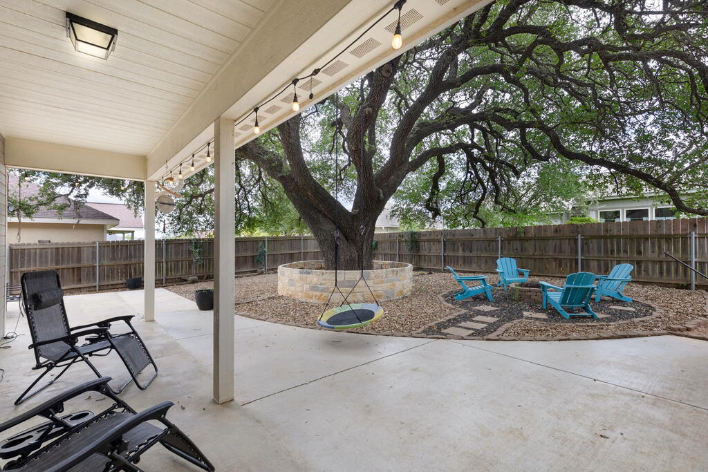 720 Northern Red Oak Property Photo 21