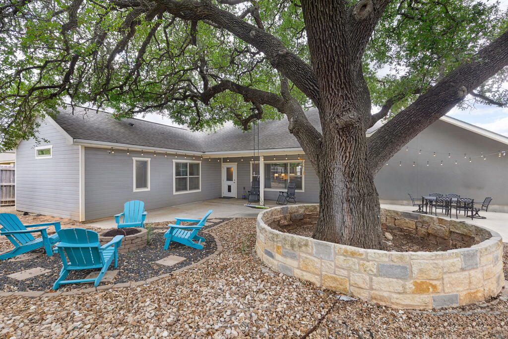 720 Northern Red Oak Property Photo 22