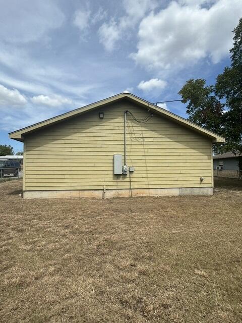 815 4th Street Property Photo 4