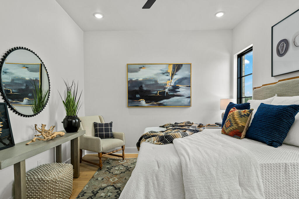 515 Interlaken St. Property Photo 40