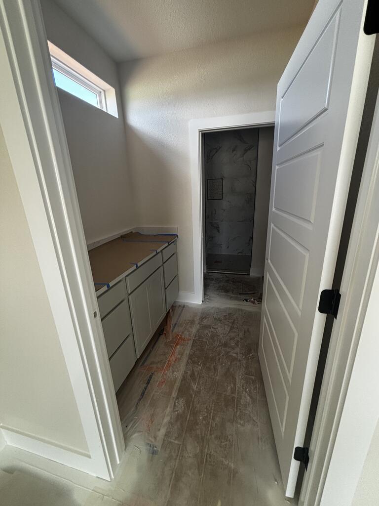 802 S Creek St # 103 Property Photo 11