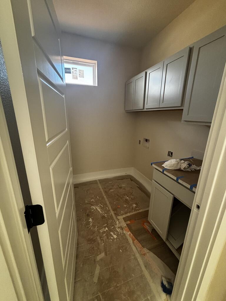 802 S Creek St # 103 Property Photo 14
