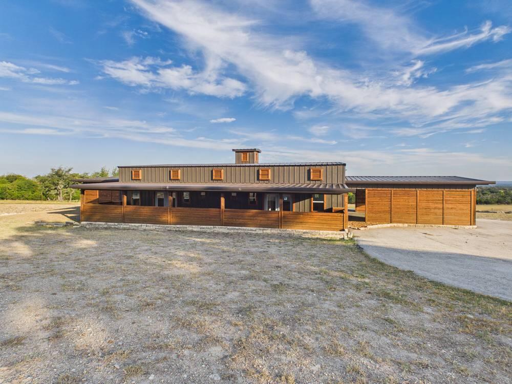 1016 Luckenbach-cain City Property Photo 1