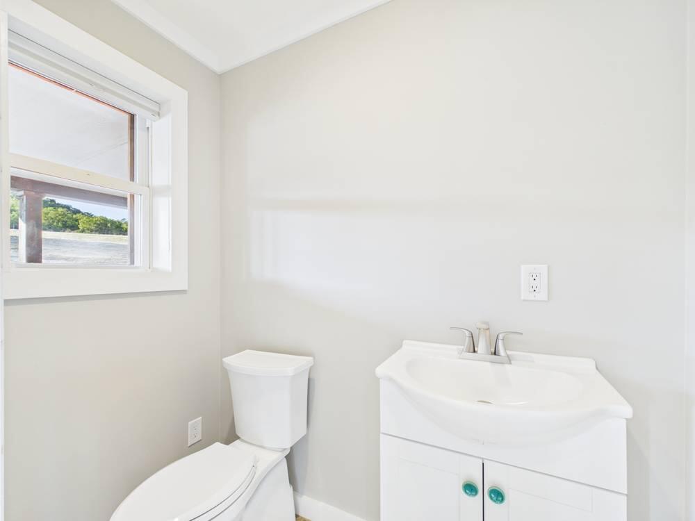 1016 Luckenbach-cain City Property Photo 7