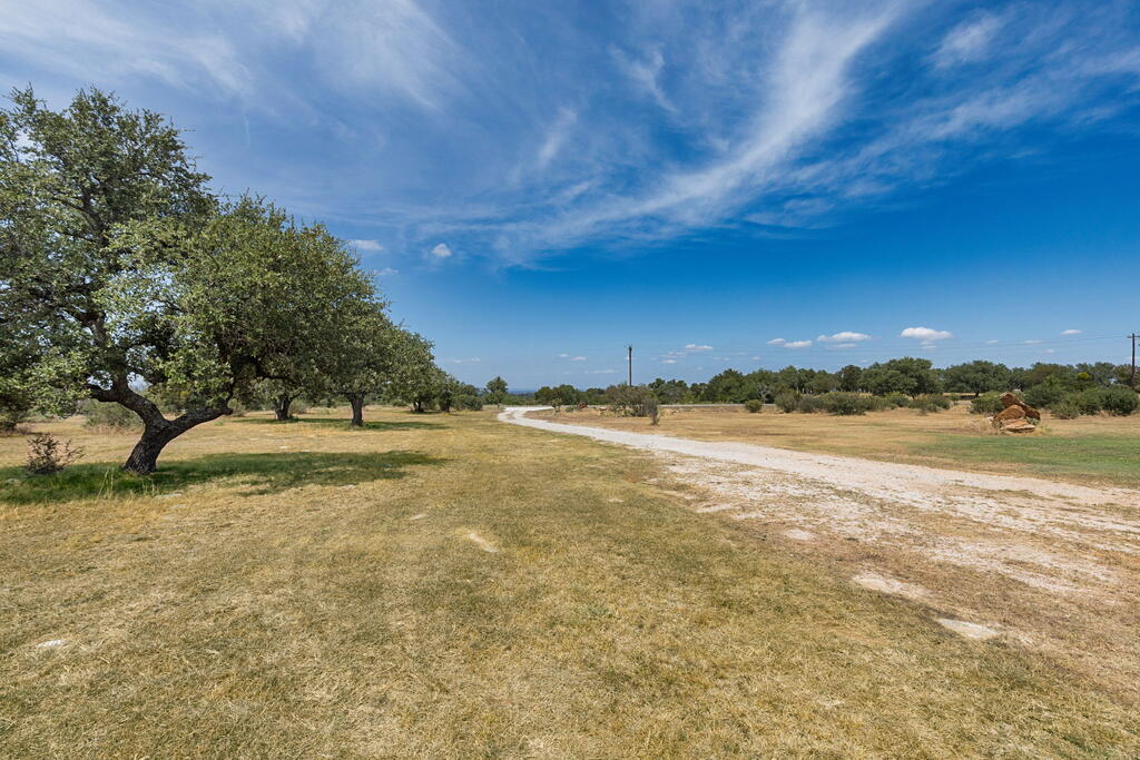 803 Comanche Ridge Property Photo 14