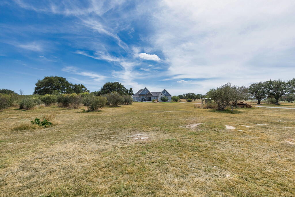 803 Comanche Ridge Property Photo 15