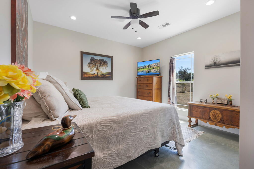 803 Comanche Ridge Property Photo 38