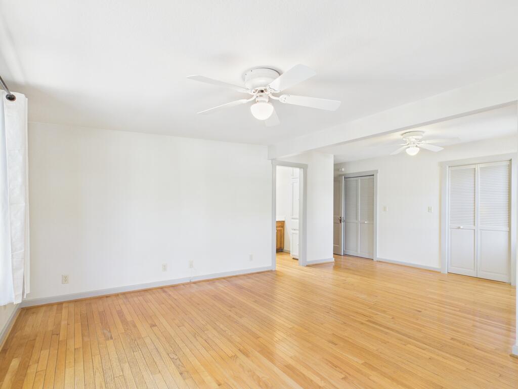 606 W Austin St Property Photo 15