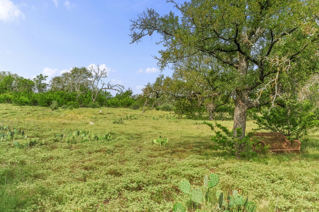 322 Axis Circle Property Photo 5