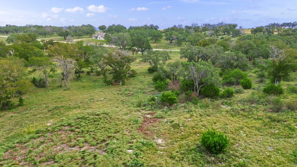 322 Axis Circle Property Photo 8