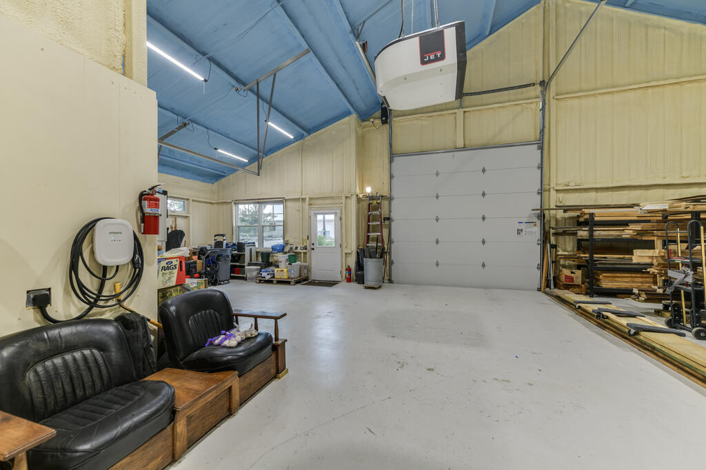 2840 N Grape Creek Rd Property Photo 29