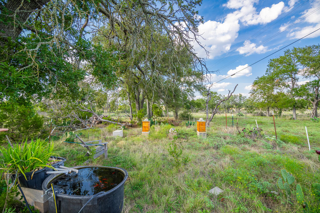 2840 N Grape Creek Rd Property Photo 32